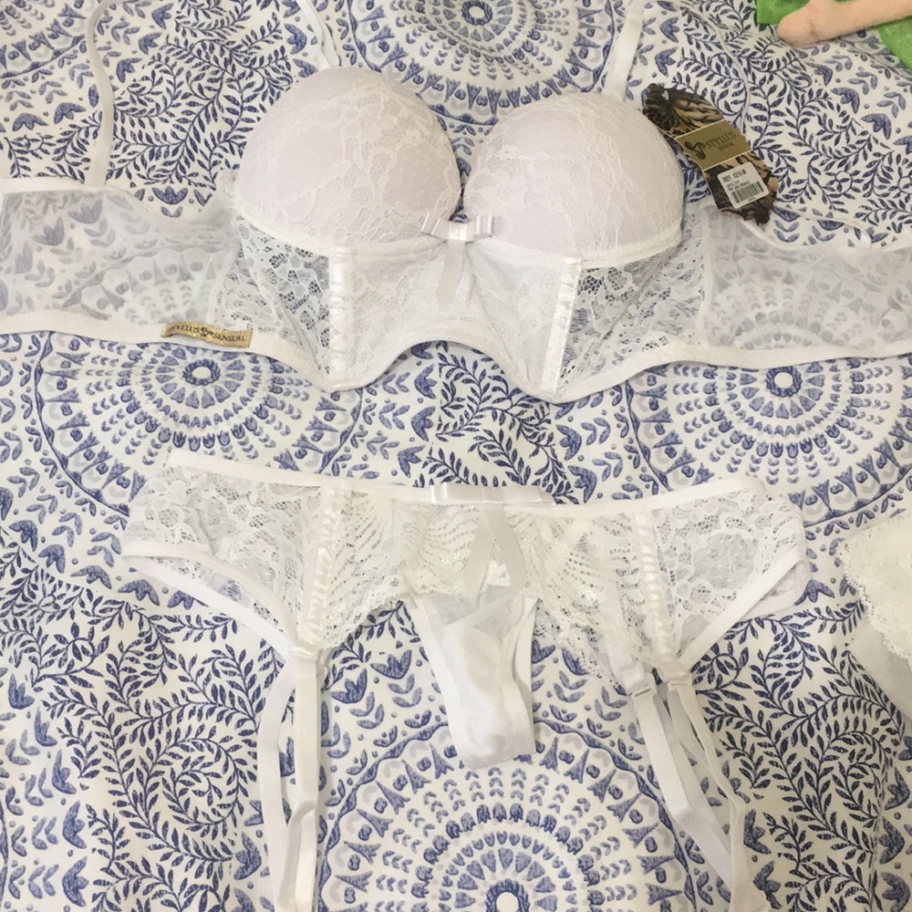 NWT white lingerie set size M